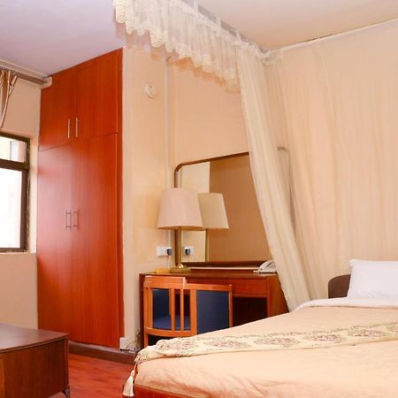 Fang Fang Hotel Kampala Exteriér fotografie